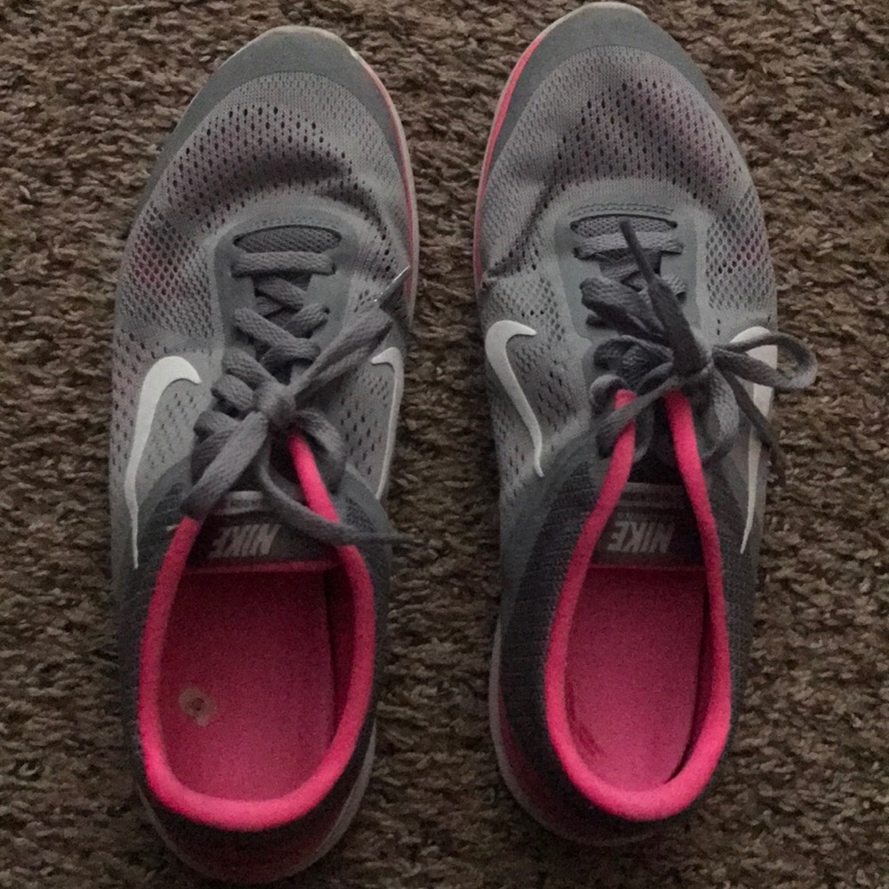 Nike sneakers size 8.5